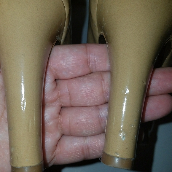 Tahari size 9 womens heel - Picture 6 of 9